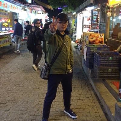 我是来自中国天津的快乐大叔！