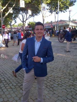 Davidspain_91's profile picture. Enfermero, Master UECAH del SAMU, Andaluz con orgullo, vividor de la vida y ante de todo ESPAÑOL!!!