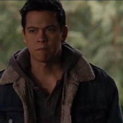 My name is Sam. Im the alpha of my pack of wolves. I work hard to keep the rez safe. Watch it sometimes a have a huge temper. ~Single RP +18~