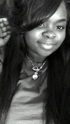 Alexis Khyana
5'3 Beauty An Brains 
Pretty Little Hot Thing 
    FOLLOW ME