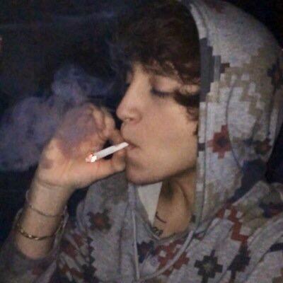 17| snowboarding is life| cannabis consumer| this is a second account for meeting cool people and seeing cool things