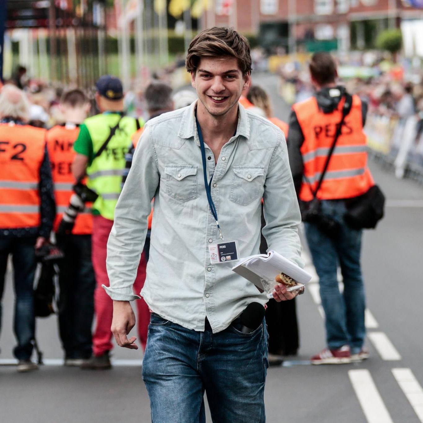 Journalist |
