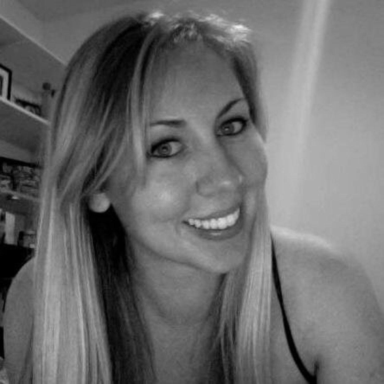 To dare is to do - Bollocks :)
26. Single & Happy. Love bands, Beyonce & The Gym!