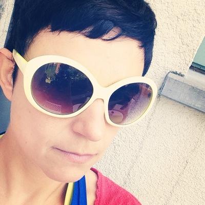 NinaMallants's profile picture. Strives for urban kindness and inclusion - prefers positive action - choses play & color - enjoys arts - cares about Brussels.