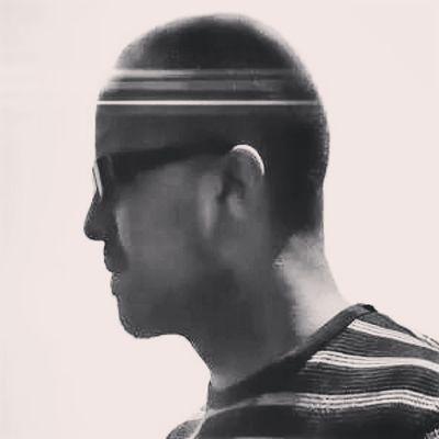Cantante. estudiante, empresario, empleado y feliz!