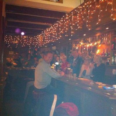 EetCafé De Hut van oom Tom. Vol gezelligheid! #Pubquizen #klaverjassen en veel meer!
