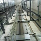 Uw gecertificeerde specialist in complete reiniging en/of glasbewassing van uw liftschacht. Geen extra monteur nodig = kostenbesparing. Door geheel Nederland!
