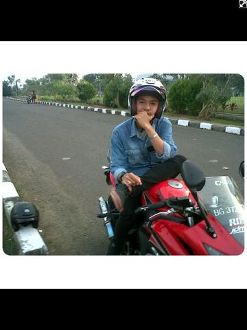 farizalfasyah's profile picture. 