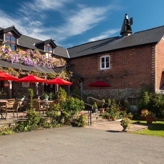 HoneyCafeLtd's profile picture. Found at the heart of the Black Mountains over-looking the Brecon Beacons national park. Just seven miles from the famous book town of Hay-on-Wye.