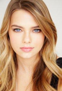 Daughter of Oliver Queen and Felicity, I'm Second Archer in the Family ,Can't stand Slade at all  ||Arrow||OC||MC||AU|Single||