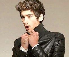 Se eu entrei nessa vô até o fim ninguém me enpede ❤ .
1D na mente , 1D no coração , 1D na vida ❤ . Flyer pq sim ✌