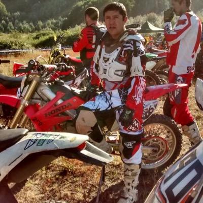 borracho pero buen muchacho, motoquero cuando hay tiempo , trabajador obsesivo