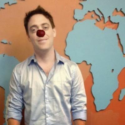 Periodista, mercenario, boludo funcional nr. 2. Mi sueño convertirme en famoso o laburar en el Mosad.