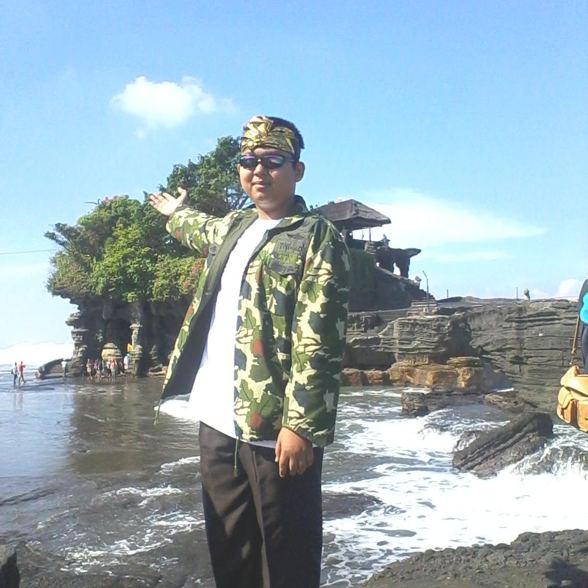 toroibn's profile picture. 