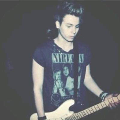 hello 5sos is life ☠☽ ☼