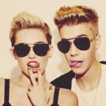 JUSTIN BIEBER BELIEBER FOREVER  *_*