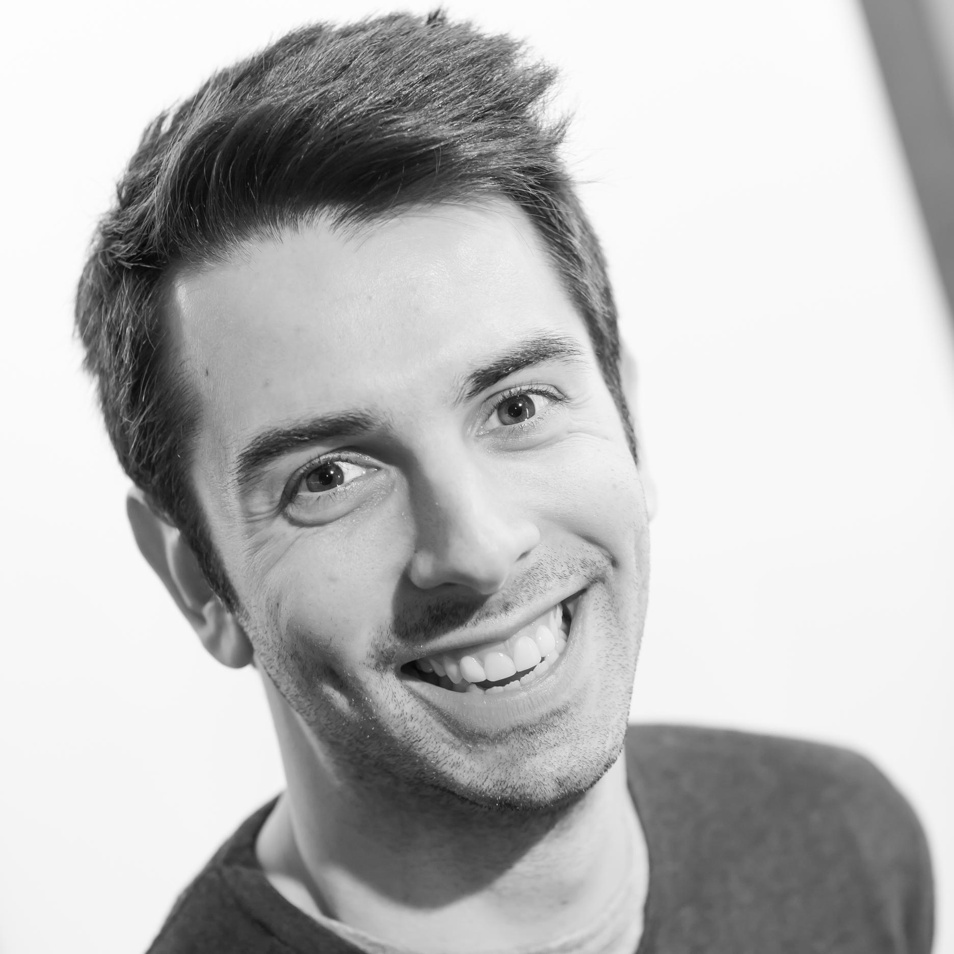 dm_jonas's profile picture. 