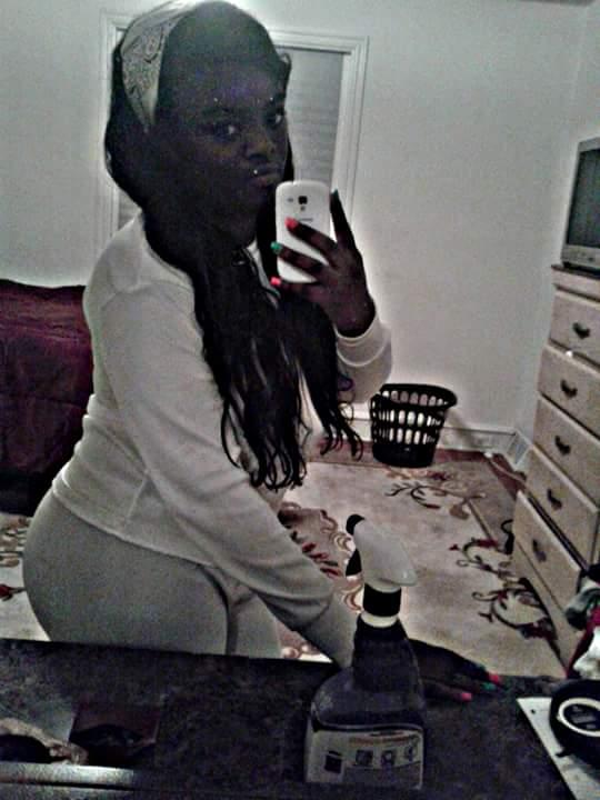 in lovee w/ tha moneyy i aint never lettin go .