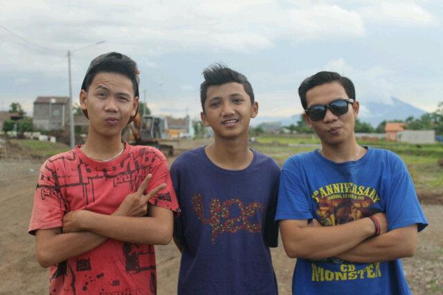 Pengen ngebahagiain orang tua dan orang yg gua sayangin ({})