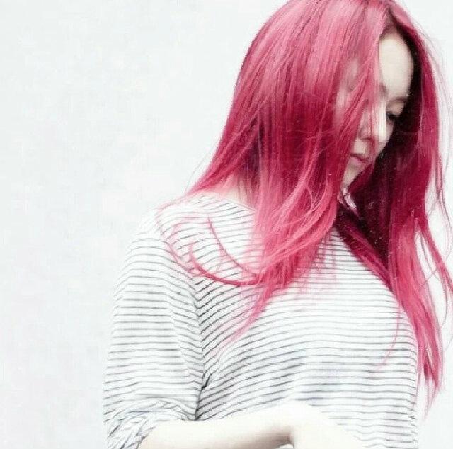 Hi!~ thanks for being my friends/bestie for 2 years! Now i must leaving this world. Thanks for everything! gipedhmy48pougominjirepkocilkulabohay,dll. I luv ya!♥