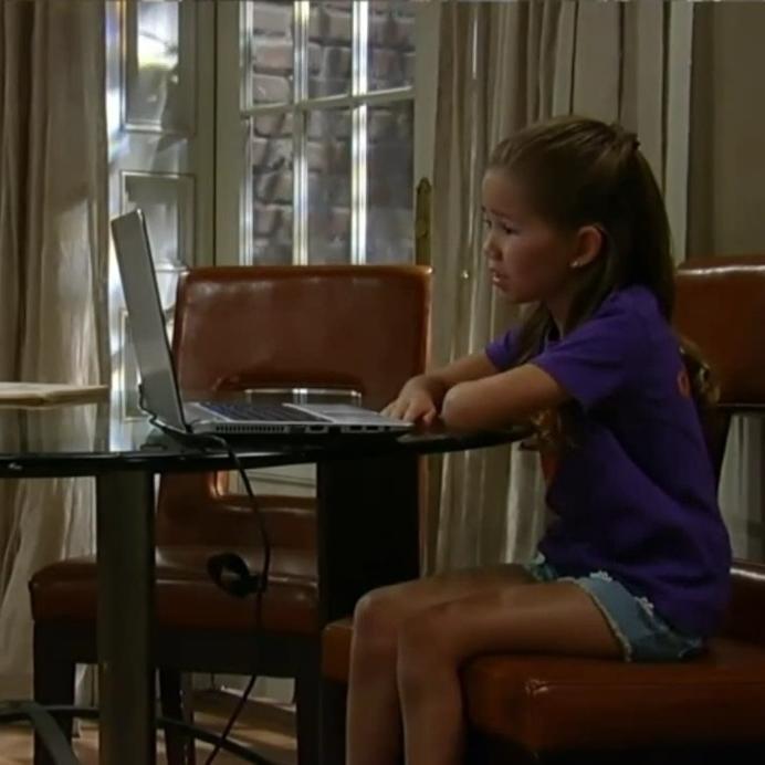 ShantelleAmbros's profile picture. Shantelle Romana Ambrose is the daughter of @dean_ambrose_30 and @sethrollinsrp2 her brothers are @Rometh_Reigns and @Hunter_Deano **ROLEPLAY ACCOUNT**