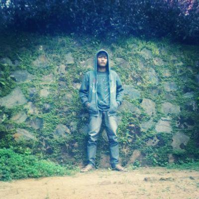 ±°music is my life°± ±musik bagi saya adalah alunan yang tidak pernah berhenti terdengar karna musik sama seperti kehidupan saya±