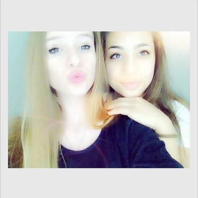 ❤️we are singers❤️ instagram: @queenmelarta melda's instagram @_melda__ besarta's instagram @_besikst_