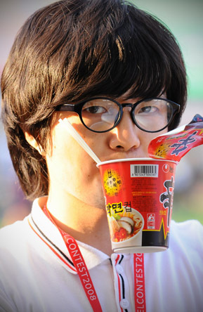 yalbr's profile picture. 사진기자