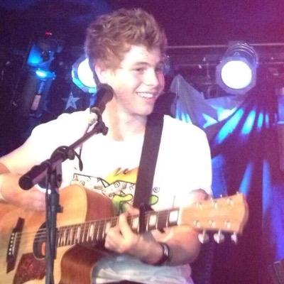 free follow from @insidiousirwin because I love you