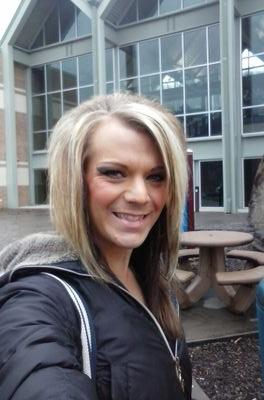 tjl0991's profile picture. Hey! I'm a 24 year old college student at MECC. I'm majoring in business in hopes to have my own hair salon one day.