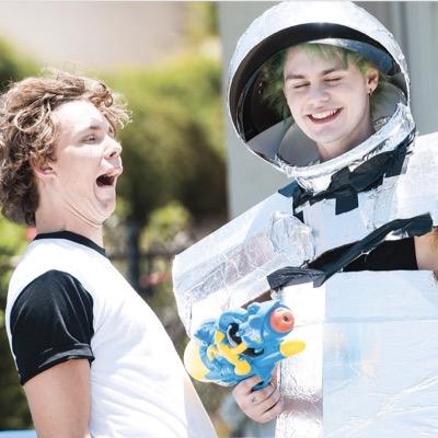 Just another 5sos liver! Yes, I am a liver.