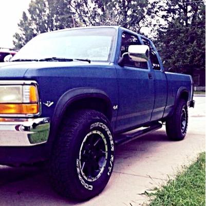 lucasholloway97's profile picture. 