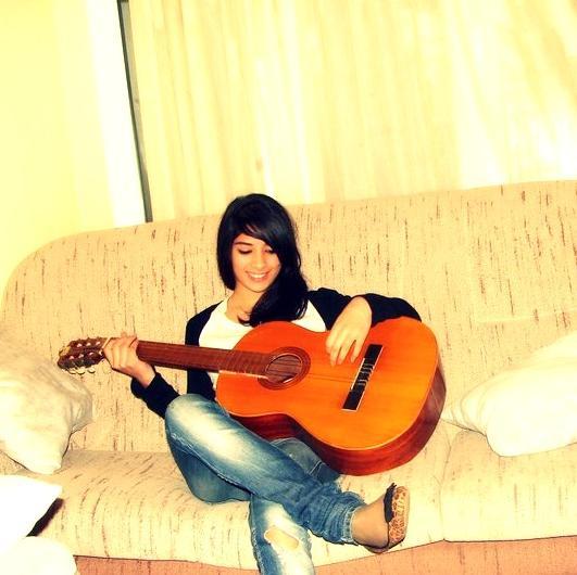 You time. ❤️ Escuchar rock  no solo me refresca la mente, si no tambien purifica alma. Psychedelic