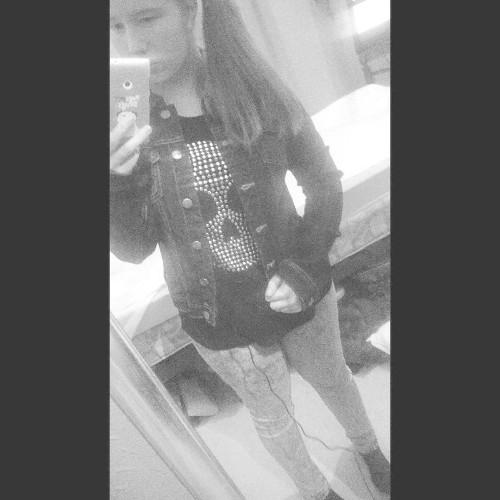 fifteen - tewkes / insta:danijordanbailey • bbm:7f1e2a23