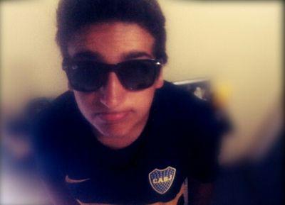 yo soy de boca señor cantemos todos con alegria aunque no salga campeon el sentimiento no se termina.