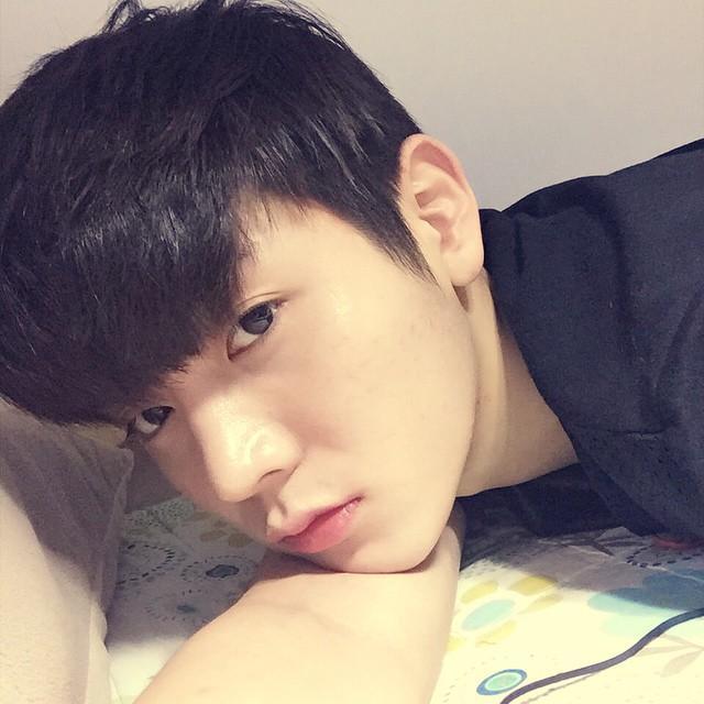 [INA/ENG/KOR] NU'EST's Maknae [18+ ver] Roleplayer • 1995 • はじめまして！I'm the shoulder you're crying on.