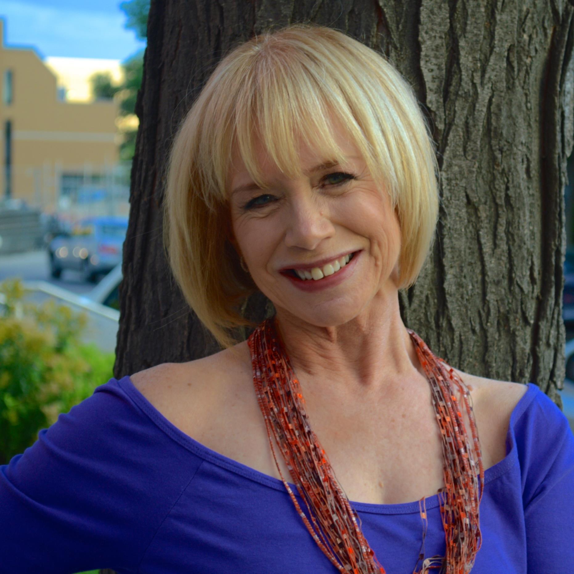Fitness Expert, Pilates Practitioner & Educator, Author, Master Trainer, & Cancer survivor with a passion for living life to the fullest! #MovementHeals