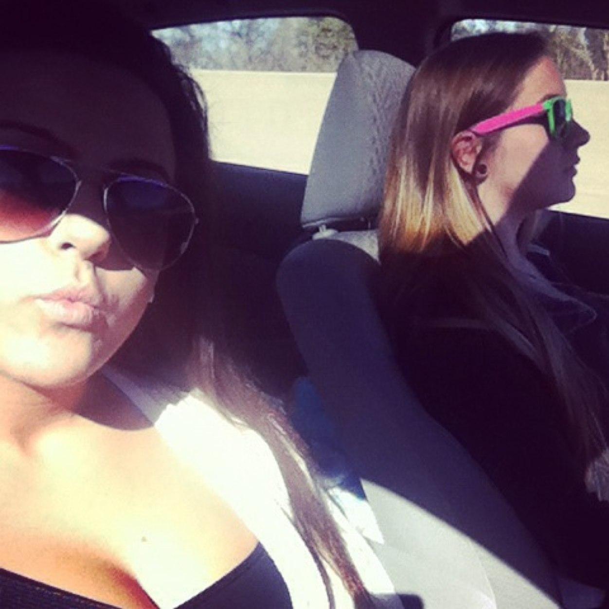 xoxo_EmilyJean's profile picture. 