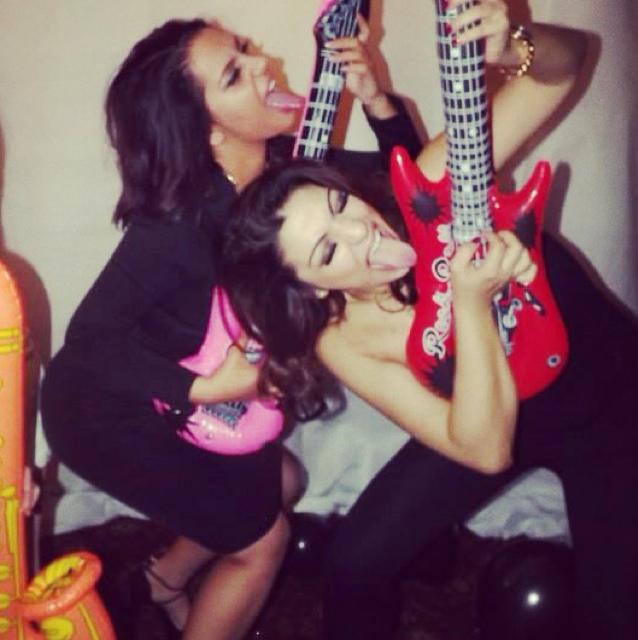 Miss_Asciara's profile picture. Anna Niii 
I'm a bad influence 
Insta @miss_asciara

My mummy is resting