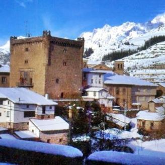 Nacido en 1971,en Liébana,la tierruca de todos los lebaniegos.
