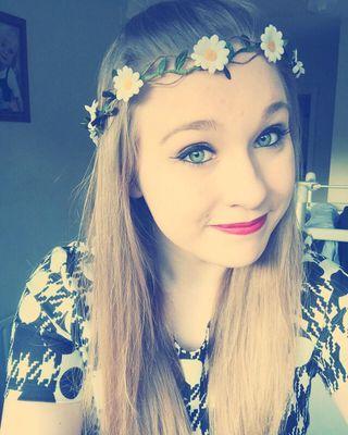 Promo account for Youtuber Amy Pearce aka Awkward Amy❤ Go Follow her  @_AwkwardAmy & like http://t.co/12uFUDoHFI…
