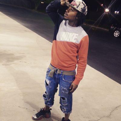 solo artist
dancer
Jack of all trades
entertainer.