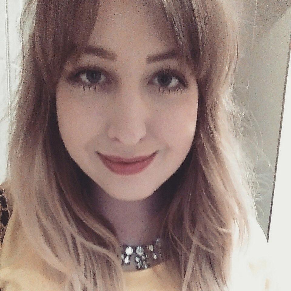 Freelance graphic designer based in Newcastle Upon Tyne Personal twitter @ashelle66 ashleighgodsmark@live.co.uk