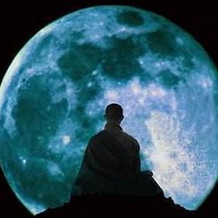 LightOfGotham's profile picture. 