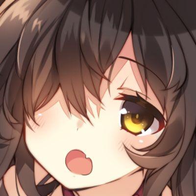 玉中二年    ３組     文化芸術部の部長です         アニメは、好きだけどヲタクではないです。ただのアニメ好きです。
