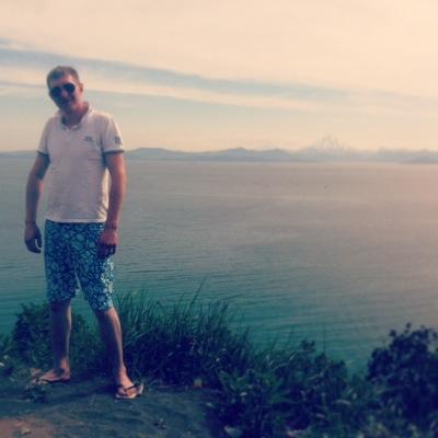 Немного толстый мне так надо не доебывай меня, а то взорвусь как детонатор