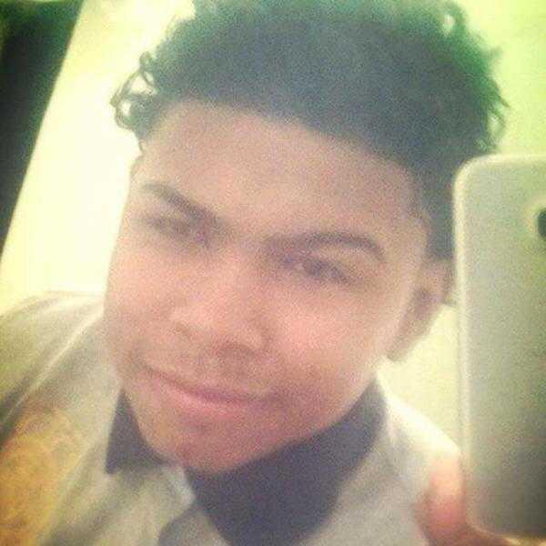 the_silent23's profile picture. Hoy me siento feliz y tAlvez al dia siguiente me despierte riendome