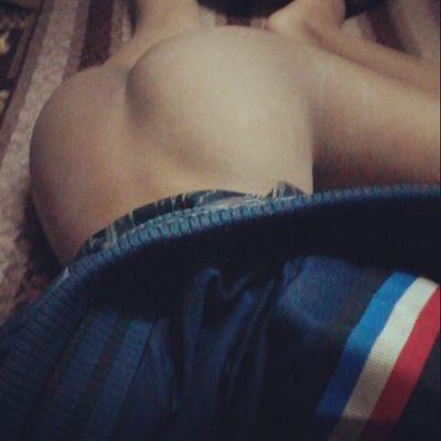 ‏عبد الرحمن من الرياض سالب عمري 18 ،،،،،،،باني 518FCE1C الي يباني عله ابابي