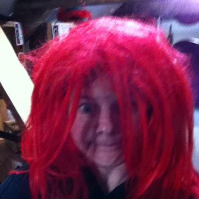 Mum of 7, likes running. And cake. And trees, books, knitting, House, Bing, Sarah and Duck, swimming, yoga... Hates crochet.