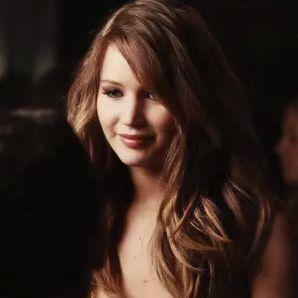 “I rather wear diamonds around my neck then flowers on top of my head.” Goddess of love and beauty. [NATM!AU]